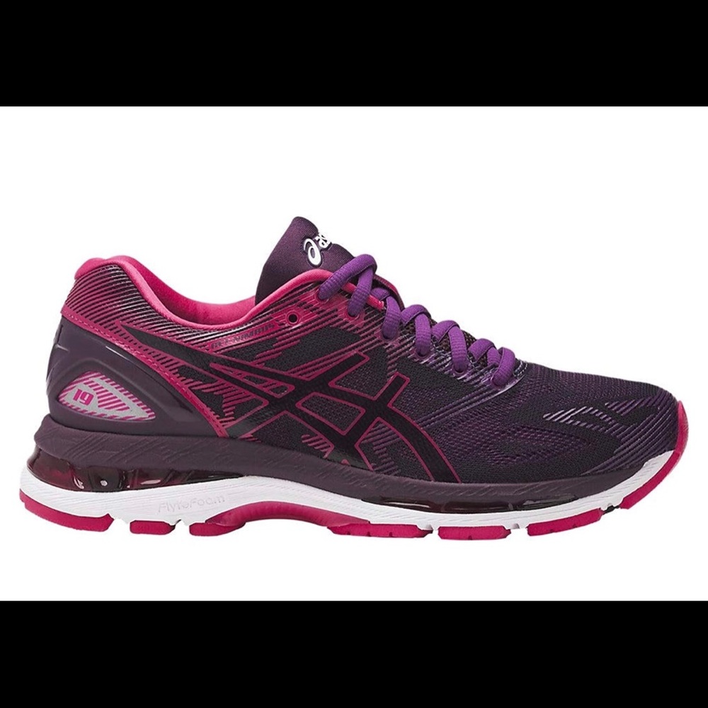 New with Tags! ASICS GEL(R)-Nimbus Running size 10